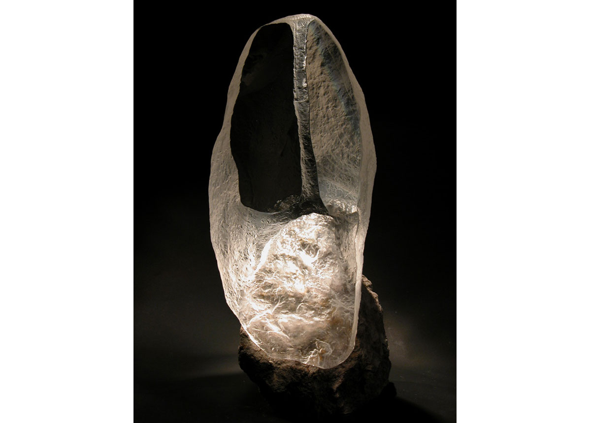 Myriade : verre blanc pierre grise et verte - Sculpture de Vladimir Zbynovsky
